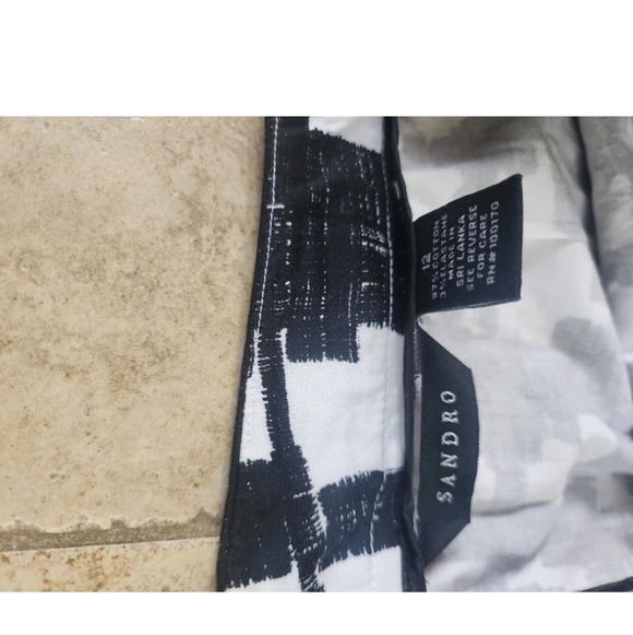 Sandro Black and White Abstract Print Skirt - Picture 2 of 3